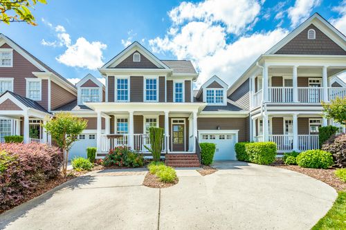 1685 Westover Ln, Chattanooga, TN, 37405-2153 | Card Image