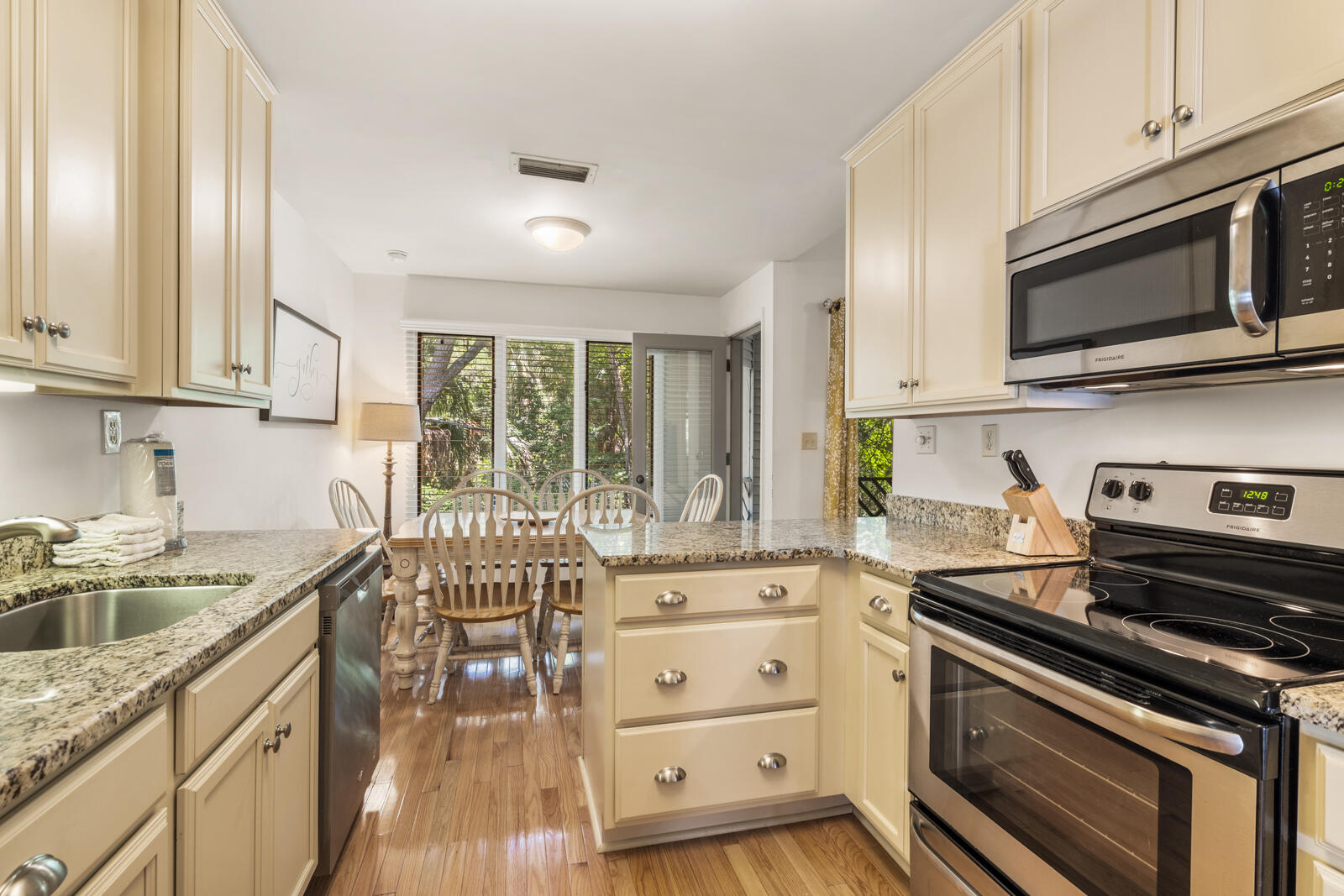 Green Dolphin Way, Johns Island, SC 29455