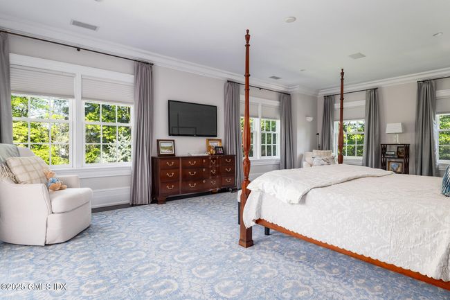 35 Club Rd, House other with 6 bedrooms, 8 bathrooms and null parking in Riverside CT | Image 16