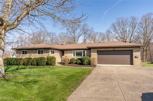 155 Moore Rd, Green, OH, 44319-3731 | Card Image