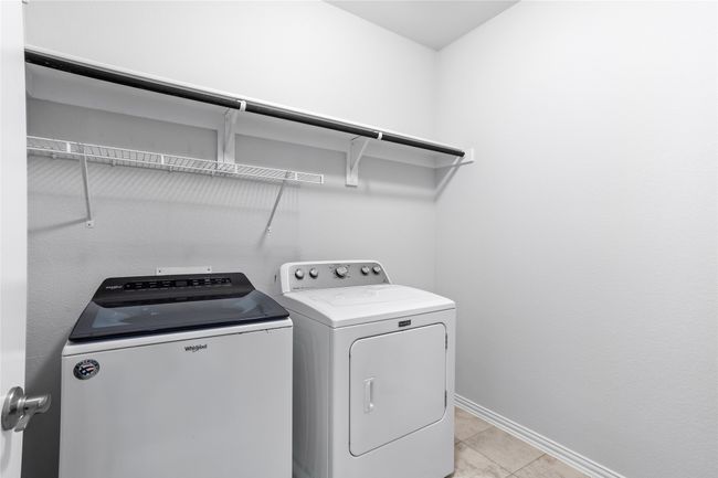 Washer and Dryer stays for lease | Image 15
