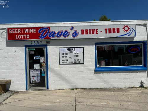 7697 E Harbor Rd, Marblehead, OH, 43440-9742 | Card Image