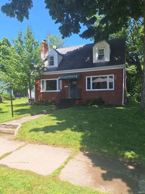 1235 Oak St, Huntington, IN, 46750-1833 | Card Image