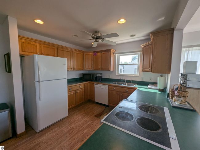 1810 E Riverside Drive, House other with 3 bedrooms, 2 bathrooms and null parking in Au Gres MI | Image 19