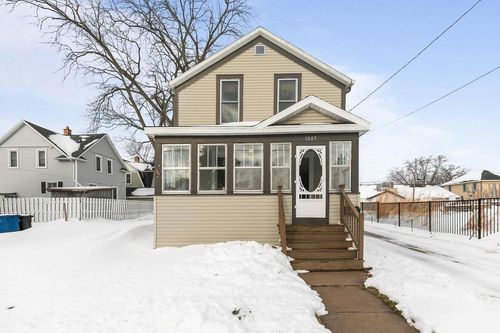 1009 Jefferson Street, OSHKOSH, WI, 54901 | Card Image
