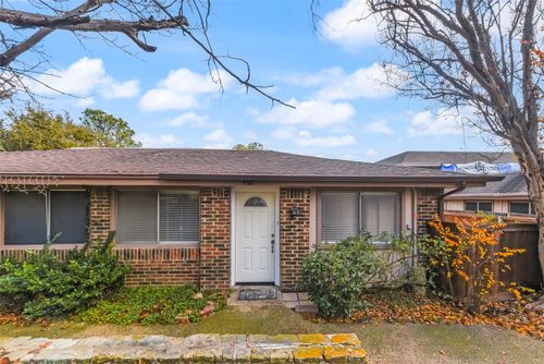 4427 Westminster Dr, Irving, TX, 75038-5647 | Card Image