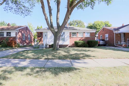 18441 Frazho Rd, Roseville, MI, 48066-4903 | Card Image