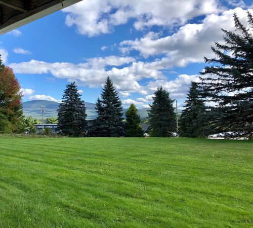 1125A Main St, New London, NH, 03257-7831 | Card Image