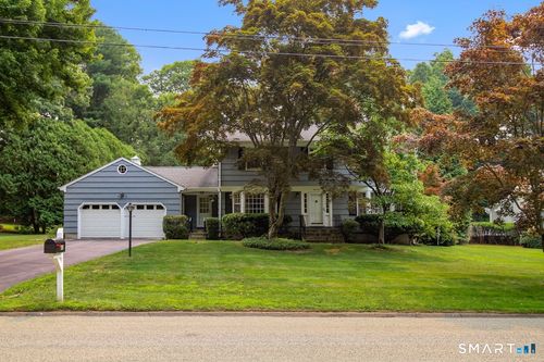 45 Glenbrook Rd, Trumbull, CT, 06611-2837 | Card Image