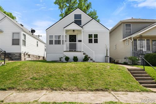 5620 Bischoff Ave, Saint Louis, MO, 63110-2930 | Card Image