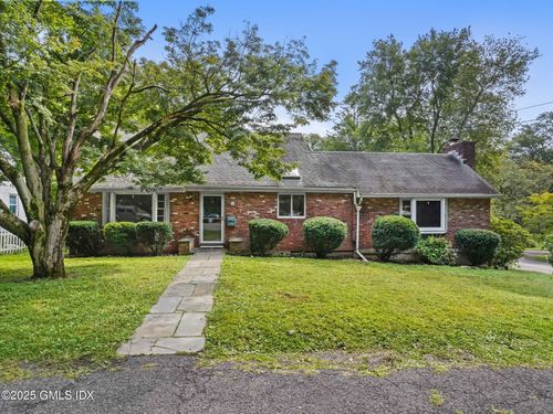 11 Perna Ln, Riverside, CT, 06878-1401 | Card Image