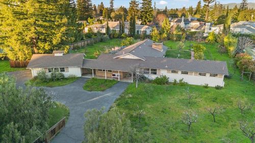 393 Covington Rd, Los Altos, CA, 94024-4032 | Card Image