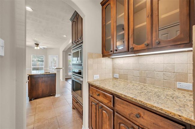 Ideal spot for your coffee or drink station. | Image 9