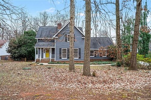 8234 Dawn Dr, Jonesboro, GA, 30236-4063 | Card Image