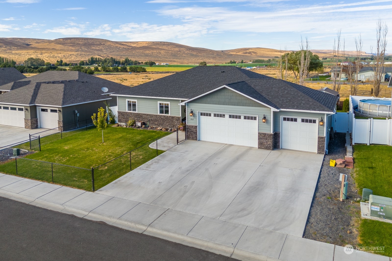 8th Ave, Ephrata, WA 98823