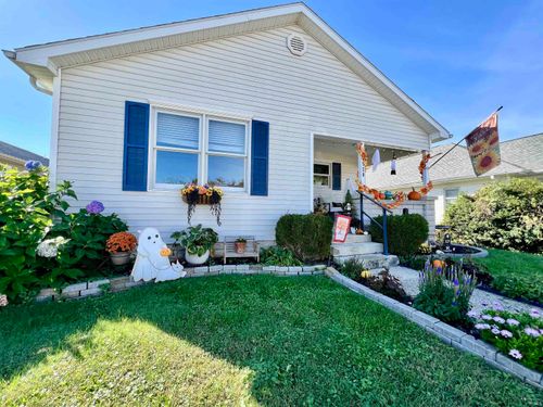 1520 1st St, Bedford, IN, 47421-1702 | Card Image