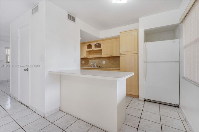 103 - 5310 W 26th Ave, Condo with 3 bedrooms, 2 bathrooms and null parking in Hialeah FL | Image 19