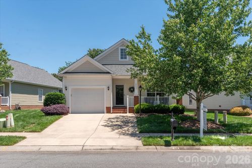 1047 Curry Way, Stallings, NC, 28104-7267 | Card Image
