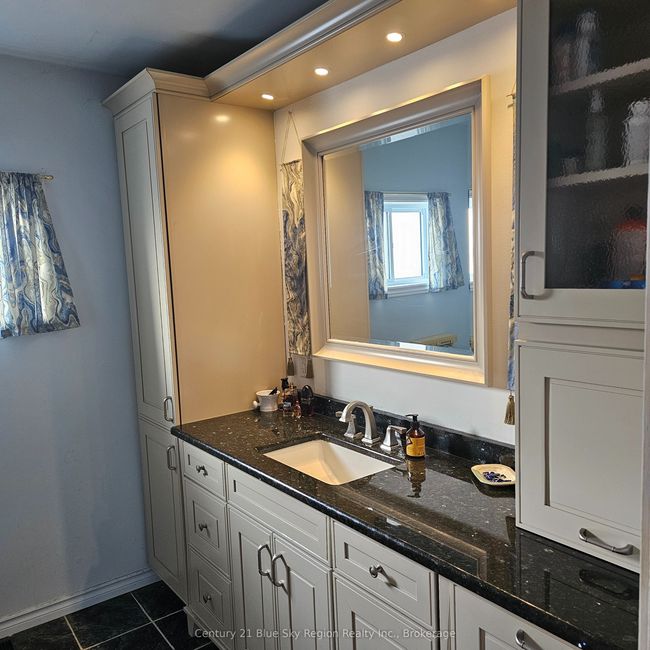 84 Gladstone Ave, House other with 4 bedrooms, 2 bathrooms and 5 parking in North Bay ON | Image 25