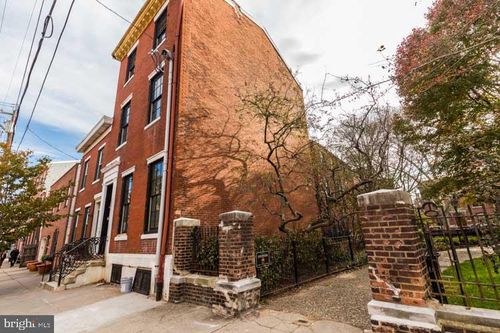 212 Catharine St, PHILADELPHIA, PA, 19147-3398 | Card Image