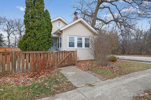 979 Vine St, Winnetka, IL, 60093-1832 | Card Image
