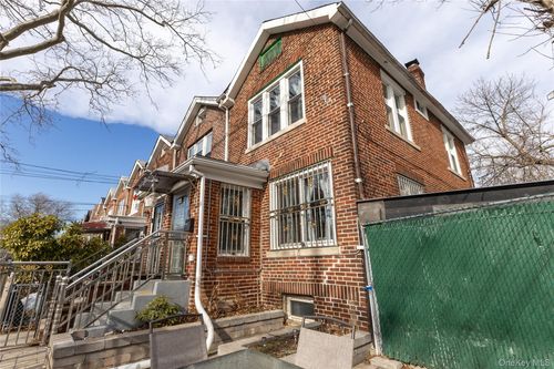 114-83A W 145th St, New York, NY, 10039-4103 | Card Image