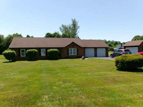 8 Chadwick Hill Dr, China, ME, 04358-5043 | Card Image
