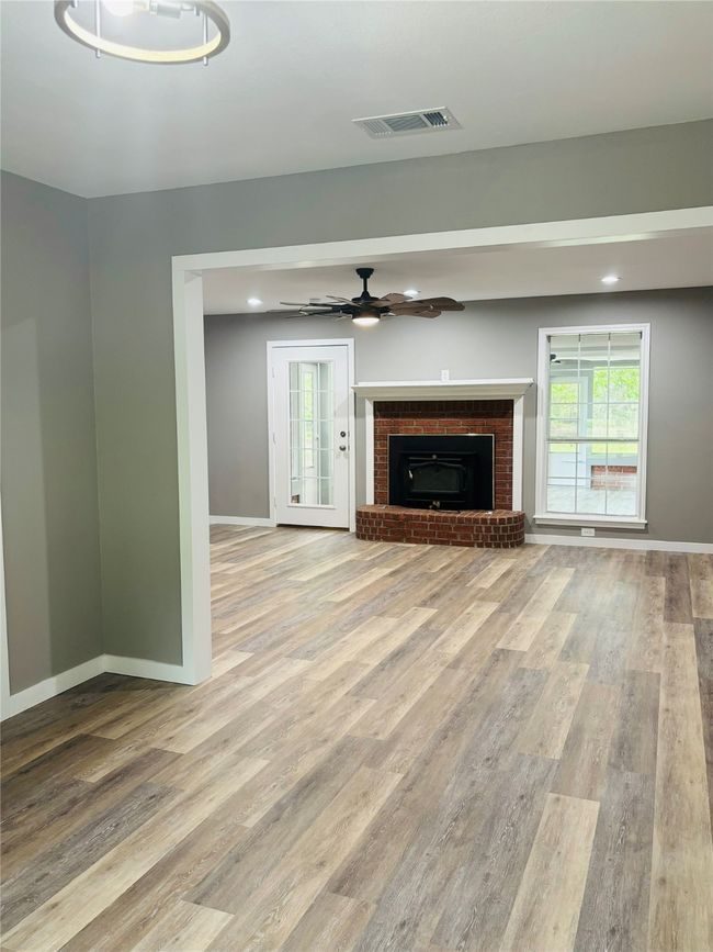 11746 County Road 352 E, House other with 3 bedrooms, 2 bathrooms and null parking in Henderson TX | Image 11