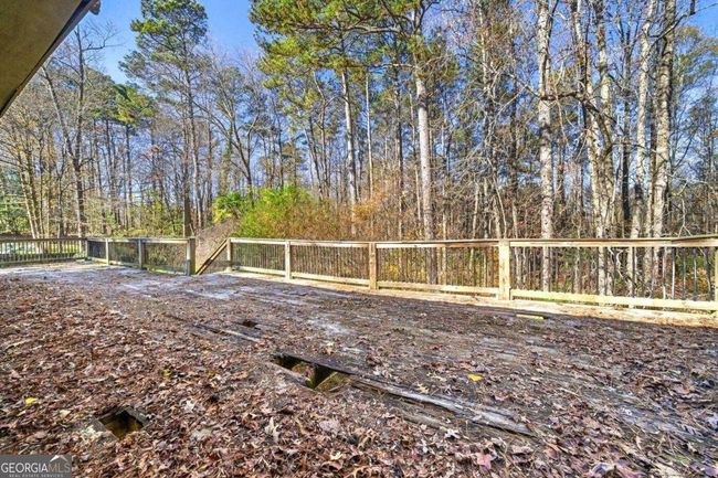 226 Oak Hill Ct, House other with 3 bedrooms, 2 bathrooms and null parking in Lithia Springs GA | Image 5