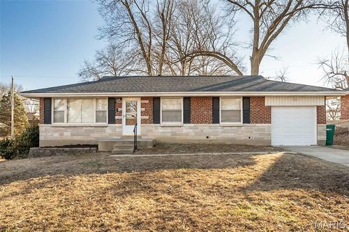 1232 Forest Home Dr, Saint Louis, MO, 63137-1452 | Card Image