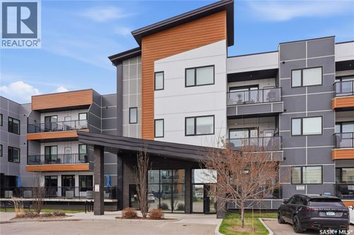 309-105 Willis Cres, Saskatoon, SK, S7T0Z3 | Card Image