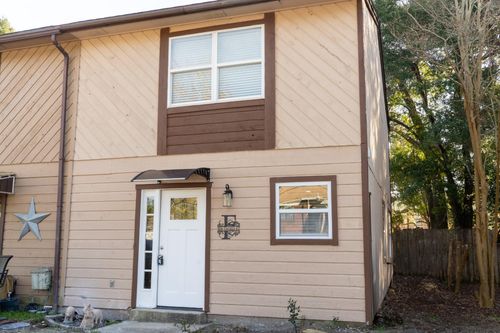 f-208 3rd St Se, Fort Walton Beach, FL, 32548-5664 | Card Image