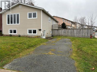 1 Glendenning Pl, Home with 5 bedrooms, 2 bathrooms and null parking in Mount Pearl NL | Image 3