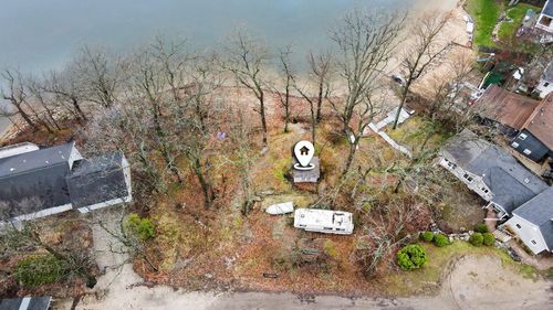 10556 Highland Dr, Delton, MI, 49046-9770 | Card Image