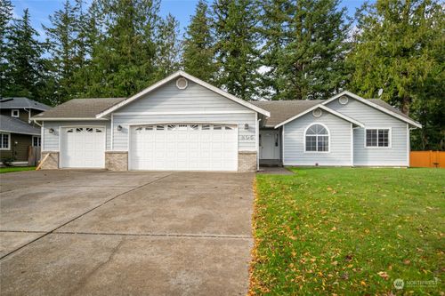 205 Oakdale Drive, Everson, WA, 98247 | Card Image