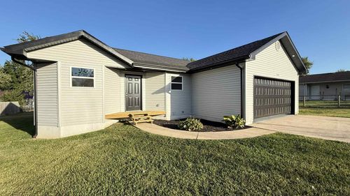 712 S Fir St, Buffalo, MO, 65622-7460 | Card Image