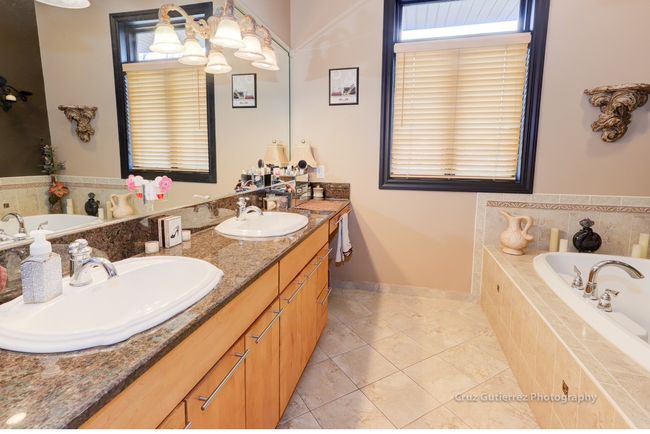 1S701 Eisenhower Rd, House other with 4 bedrooms, 4 bathrooms and 2 parking in Oakbrook Terrace IL | Image 21