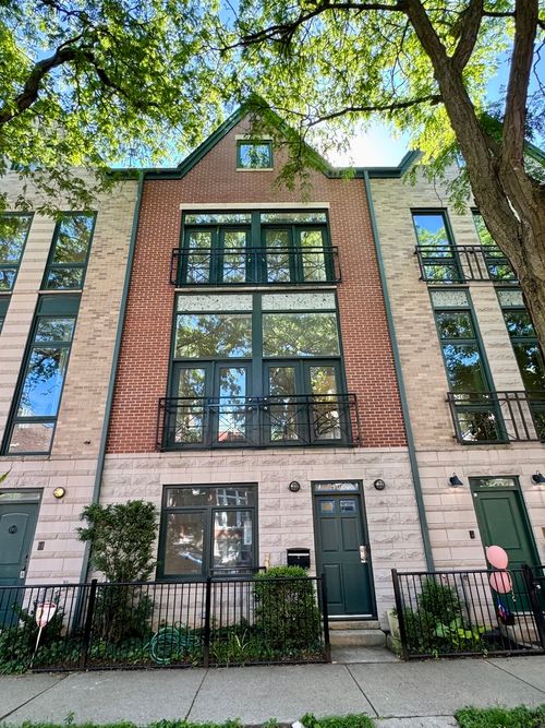 1107 N Wolcott Ave, Chicago, IL, 60622-3709 | Card Image
