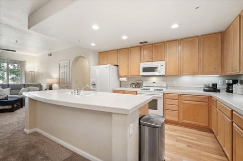 apt-1321-6571 Hearthstone Cir, Rocklin, CA, 95677-4631 | Card Image