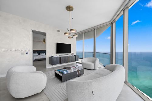 3204-18975 Collins Ave, Sunny Isles Beach, FL, 33160-2300 | Card Image