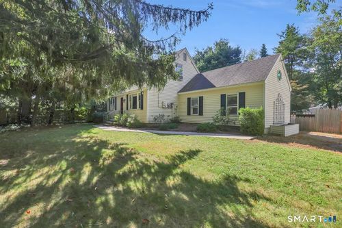 1 Briarcliffe Trl, Old Saybrook, CT, 06475-1252 | Card Image