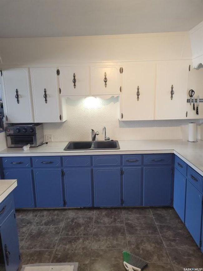 213 Ancona St, House other with 3 bedrooms, 2 bathrooms and 8 parking in Esterhazy SK | Image 16