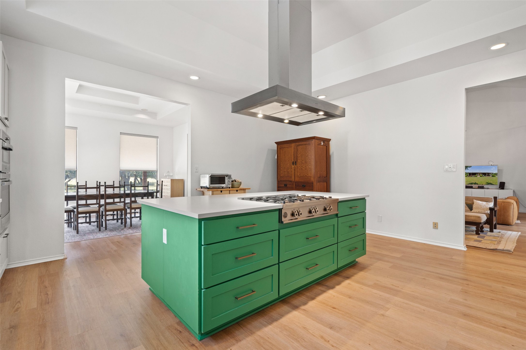 Spring Valley Dr, Dripping Springs, TX 78620