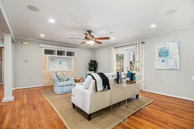 6738 Kury Ln, House other with 3 bedrooms, 2 bathrooms and 1 parking in Houston TX | Image 7