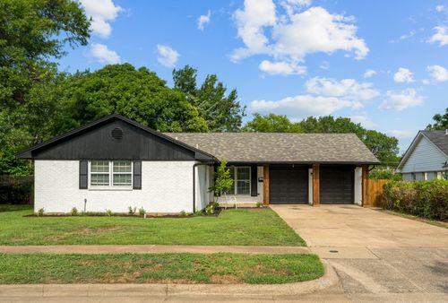 8815 Hackney Ln, Dallas, TX, 75238-3705 | Card Image