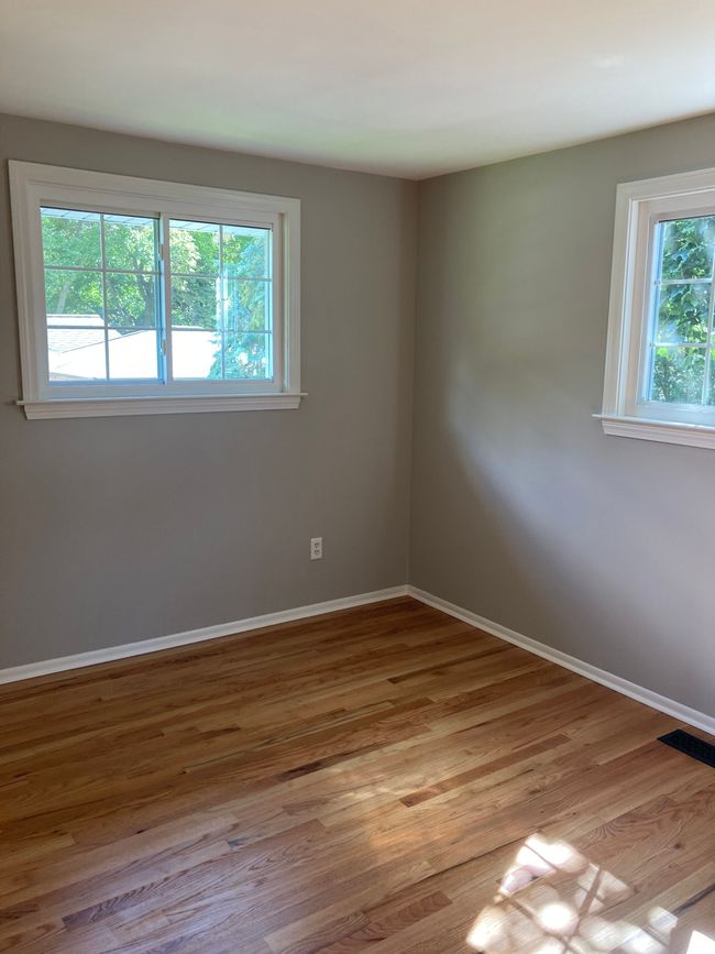 37947 Howell St, House other with 3 bedrooms, 2 bathrooms and null parking in Livonia MI | Image 16