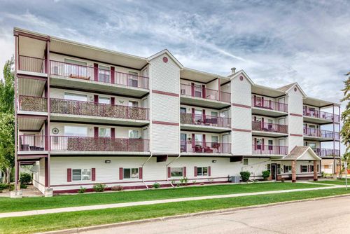 201-5133 49 St, Olds, AB, T4H0C7 | Card Image