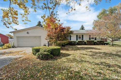 611 Allen Dr, Sweetser, IN, 46987 | Card Image