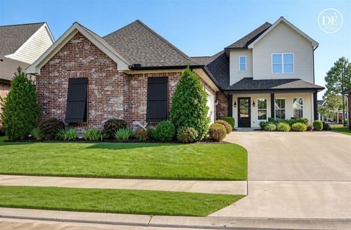 5842 Weeping Willow Dr, Lake Charles, LA, 70605-3145 | Card Image