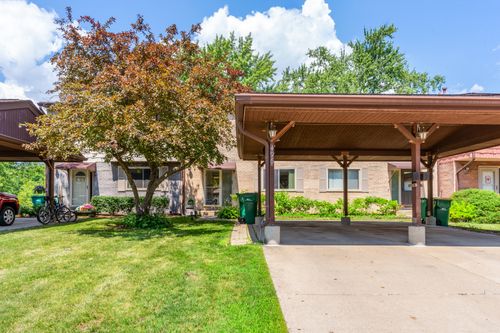 496-496 S Navajo Trl, Wheeling, IL, 60090-5132 | Card Image